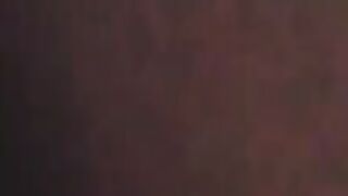 أم زوجتي تغازل زوج ابنتها عمدًا ولا يحمل ضغينة ضدها ويضربها سراً ????????