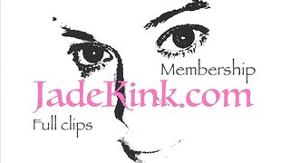 Cute newcomer shows her fantastic pussy lips