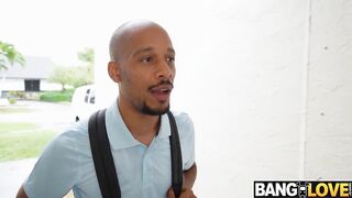 Creep Dwayne Couldnt Stop Staring BF'S Stepmom Lillianette GIGANTIC ASS And Stepmom Notices, Fucks, Rides and Got CUM For His SORRY ASS