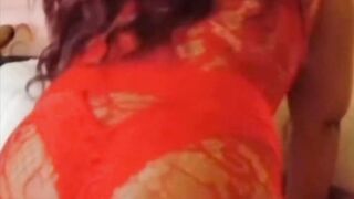 Big Ass Ebony Shakes Her Ass and Teases on Streams