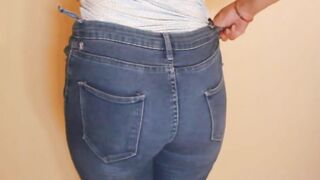 Sexy Mexican MILF SHOW ASS - Casting Hot milf Mexican